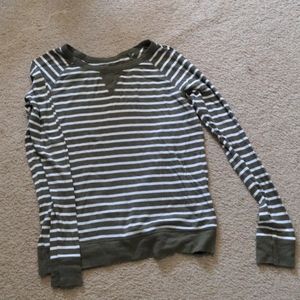 Gap long sleeve shirt